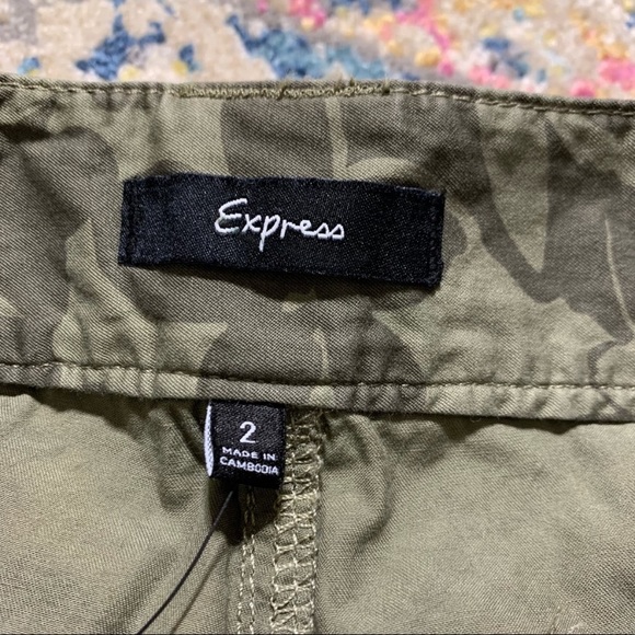 Express shorts women’s size 2 - Picture 7 of 7